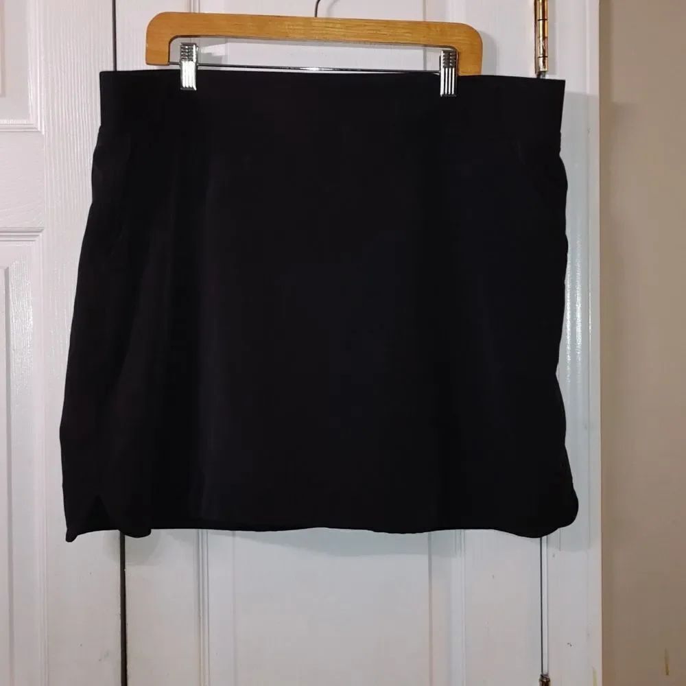 32 degree Cool black tennis running  skirt skort with pockets  Sz XXL NWOT